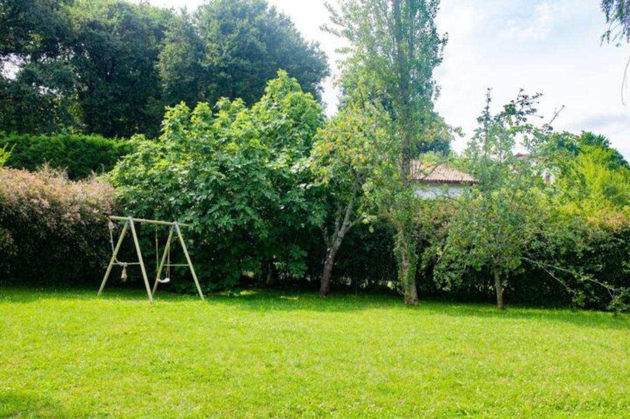 Villa Altzugarria, Ancienne Ferme Basque, Authentique Et Familiale A Sare Exterior foto