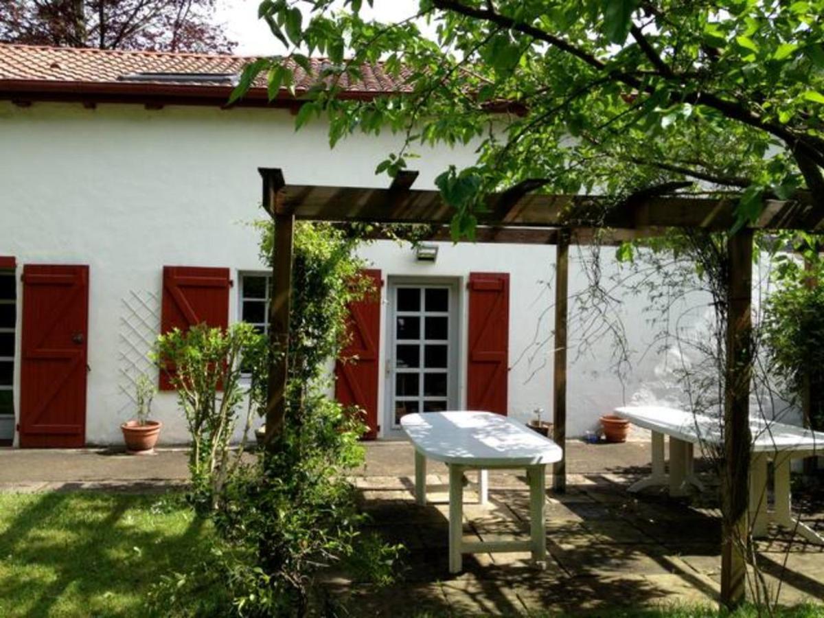 Villa Altzugarria, Ancienne Ferme Basque, Authentique Et Familiale A Sare Exterior foto